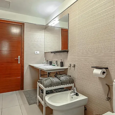23 Caldera Del Rey Near Siam Park Адехе